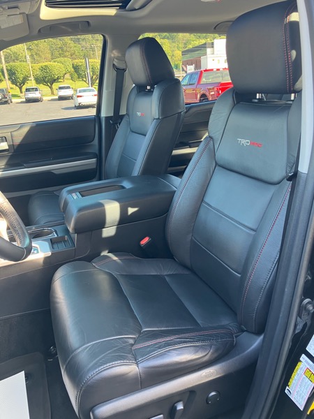 2020 Toyota Tundra TRD Pro CrewMax photo 11