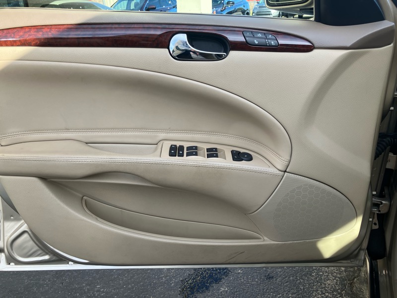 Buick Lucerne 4dr Sdn CXL V6 2006 Buick Lucerne 4dr Sdn CXL V6 2006