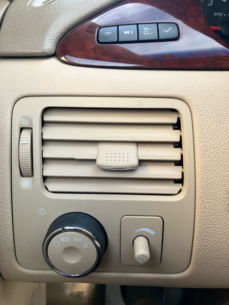 Buick Lucerne 4dr Sdn CXL V6 2006 Buick Lucerne 4dr Sdn CXL V6 2006