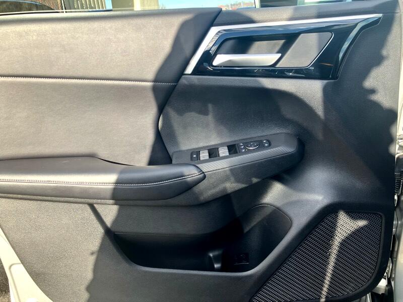 Mitsubishi Outlander SE Black Edition S-AWC 2023