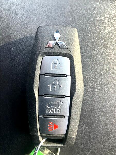 Mitsubishi Outlander SE Black Edition S-AWC 2023