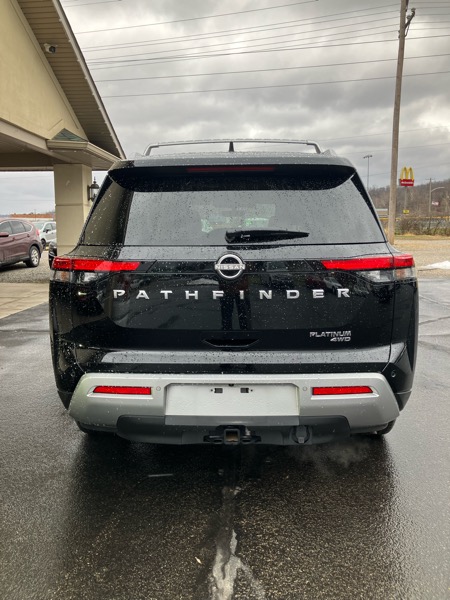 Nissan Pathfinder Platinum 4WD 2023