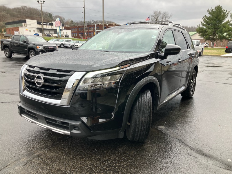 Nissan Pathfinder Platinum 4WD 2023