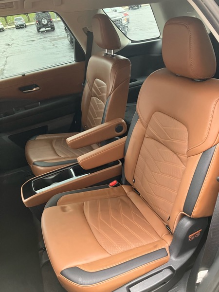 Nissan Pathfinder Platinum 4WD 2023