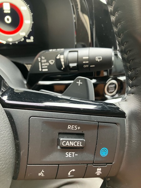 Nissan Pathfinder Platinum 4WD 2023