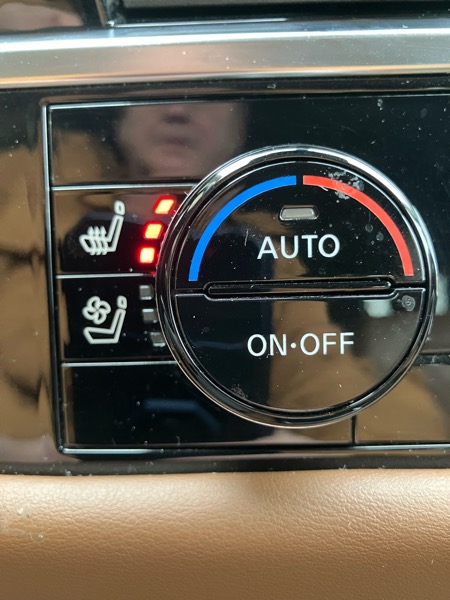 Nissan Pathfinder Platinum 4WD 2023