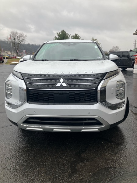 Mitsubishi Outlander SE Launch Edition S-AWC 2022