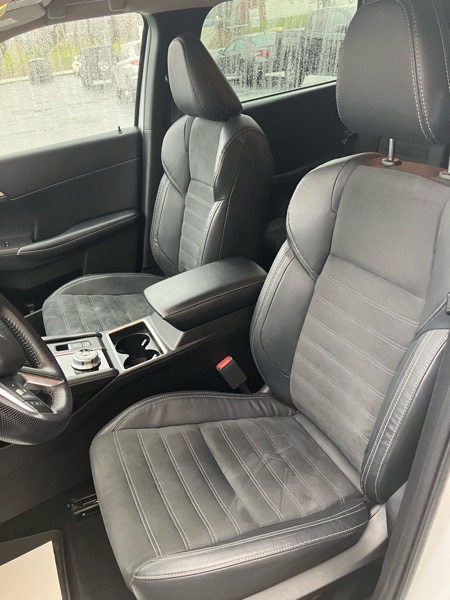 Mitsubishi Outlander SE Launch Edition S-AWC 2022