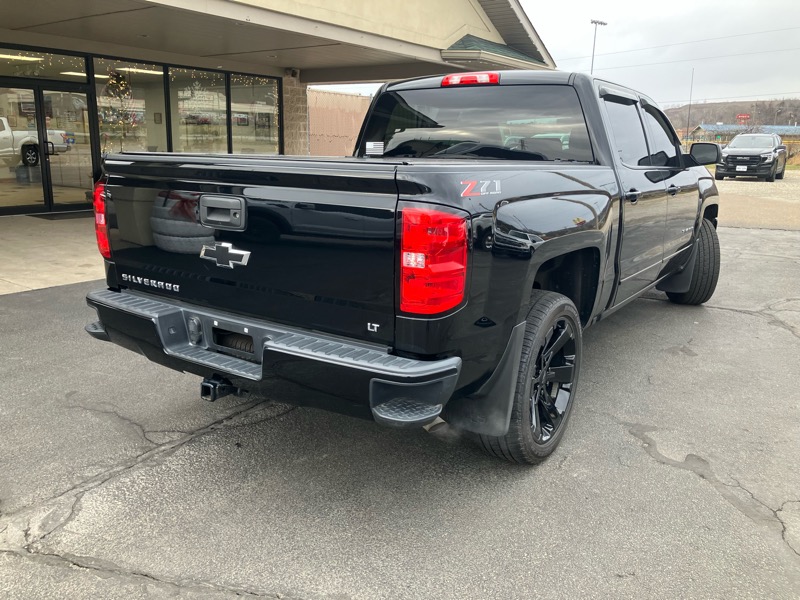 Chevrolet Silverado 1500 4WD Crew Cab 143.5" LT w/2LT 2018