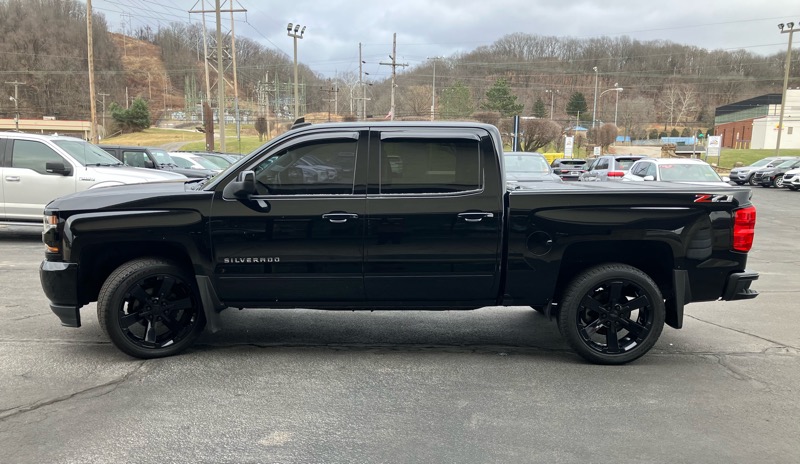 Chevrolet Silverado 1500 4WD Crew Cab 143.5" LT w/2LT 2018