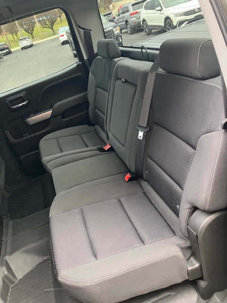 Chevrolet Silverado 1500 4WD Crew Cab 143.5" LT w/2LT 2018