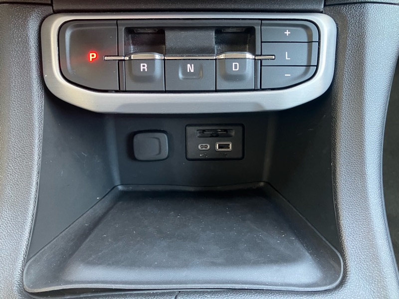 GMC Acadia AWD 4dr SLT 2023