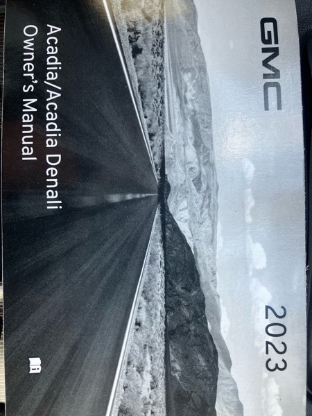 GMC Acadia AWD 4dr SLT 2023