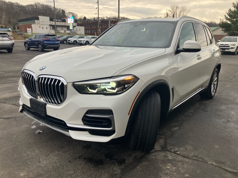 BMW X5 xDrive40i Sports Activity Vehicle 2023