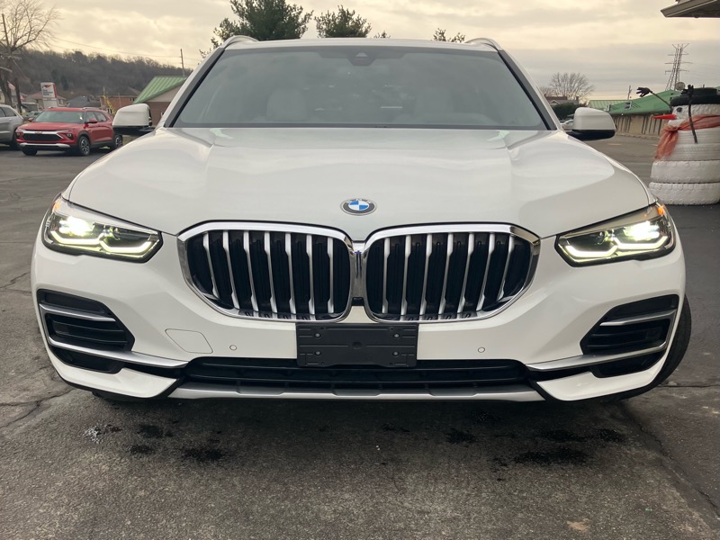 BMW X5 xDrive40i Sports Activity Vehicle 2023