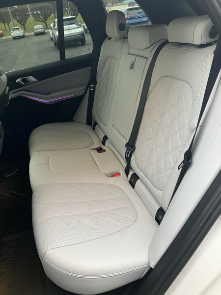 BMW X5 xDrive40i Sports Activity Vehicle 2023