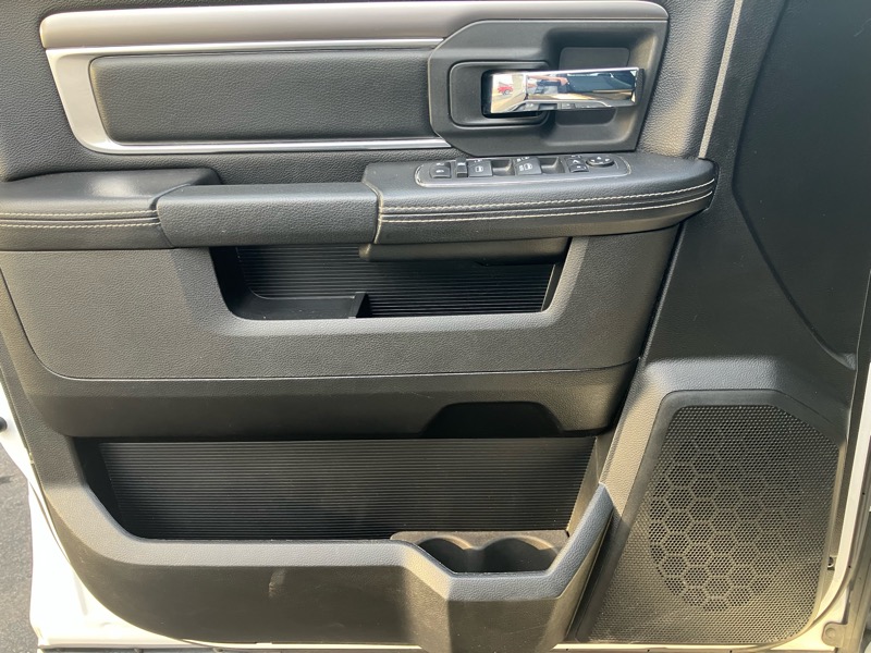 RAM 1500 Classic Warlock 4x4 Quad Cab 6'4" Box 2022