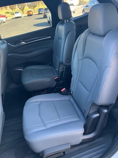 Buick Enclave AWD 4dr Essence 2023