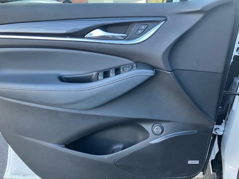 Buick Enclave AWD 4dr Essence 2023