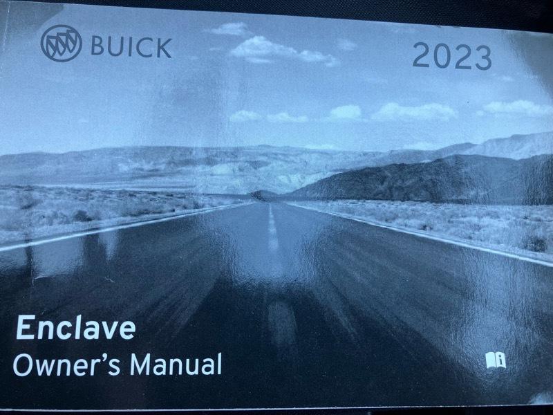 Buick Enclave AWD 4dr Essence 2023