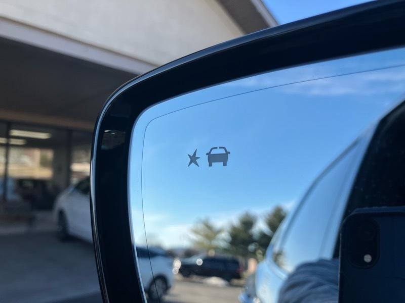 Buick Enclave AWD 4dr Essence 2023