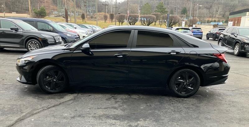 Hyundai Elantra SEL IVT 2021