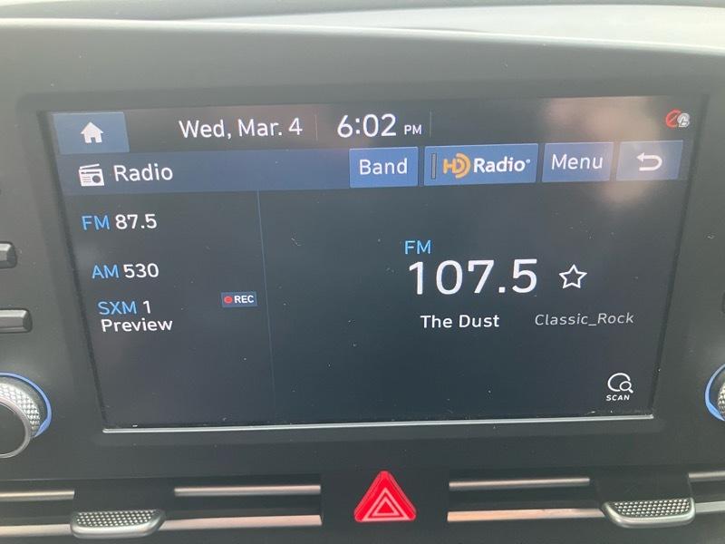 Hyundai Elantra SEL IVT 2021