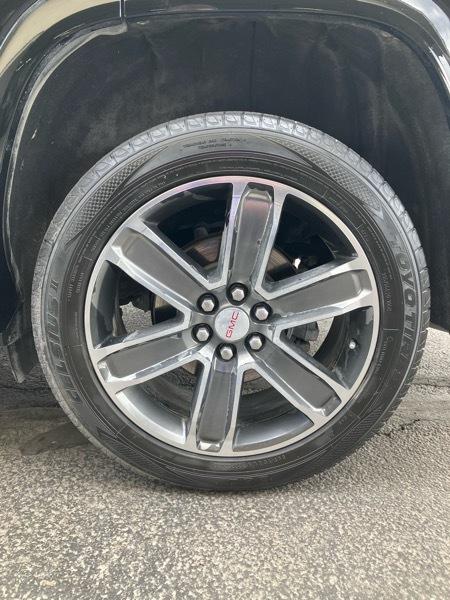 GMC Acadia FWD 4dr Denali 2019