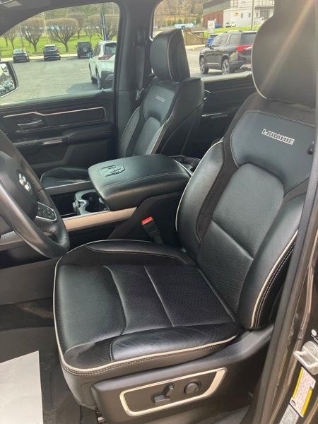 RAM 1500 Laramie 4x4 Crew Cab 5'7" Box 2024