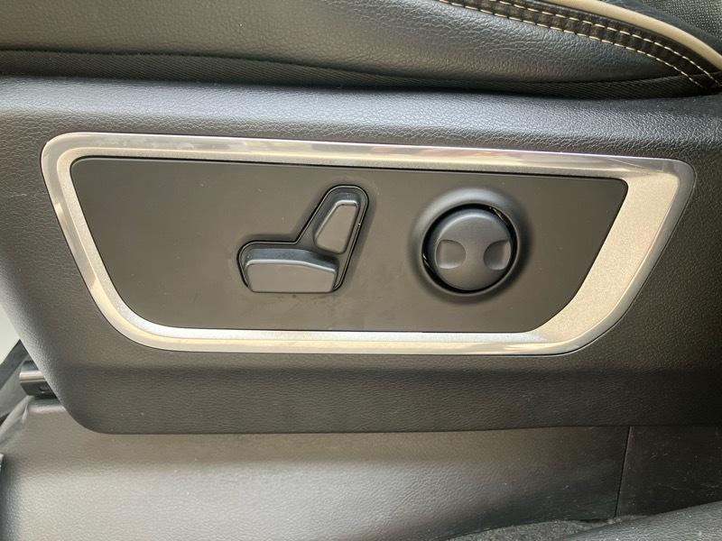 RAM 1500 Laramie 4x4 Crew Cab 5'7" Box 2024