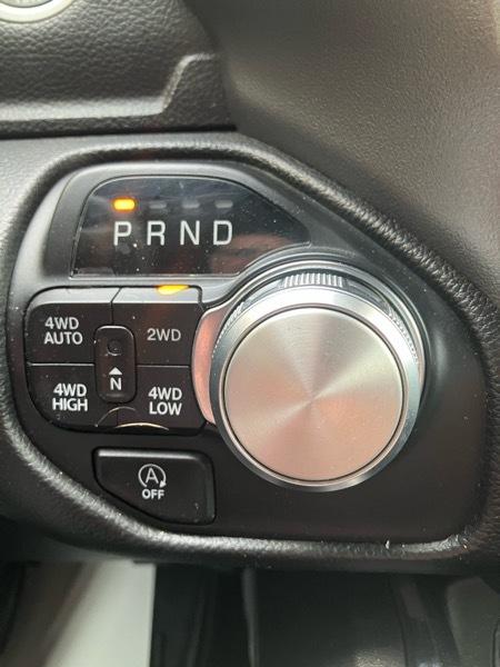 RAM 1500 Laramie 4x4 Crew Cab 5'7" Box 2024