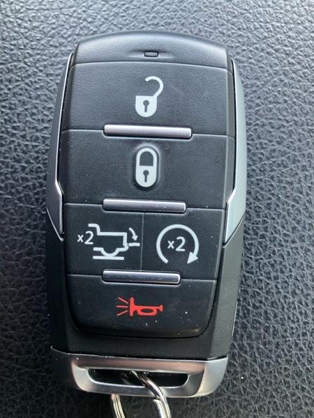 RAM 1500 Laramie 4x4 Crew Cab 5'7" Box 2024