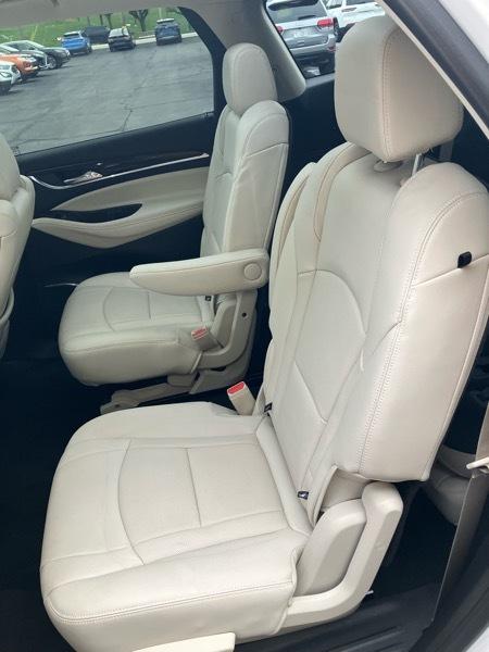 Buick Enclave AWD 4dr Essence 2023