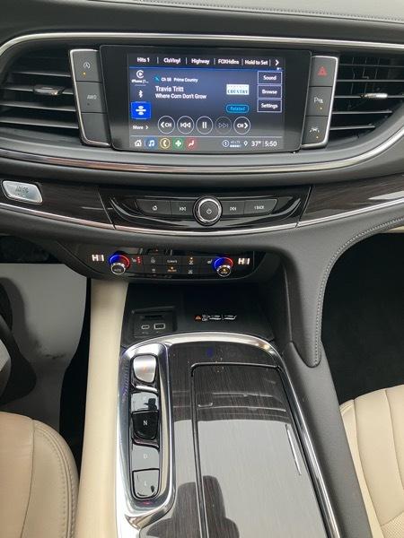 Buick Enclave AWD 4dr Essence 2023