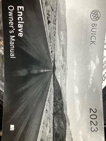 Buick Enclave AWD 4dr Essence 2023