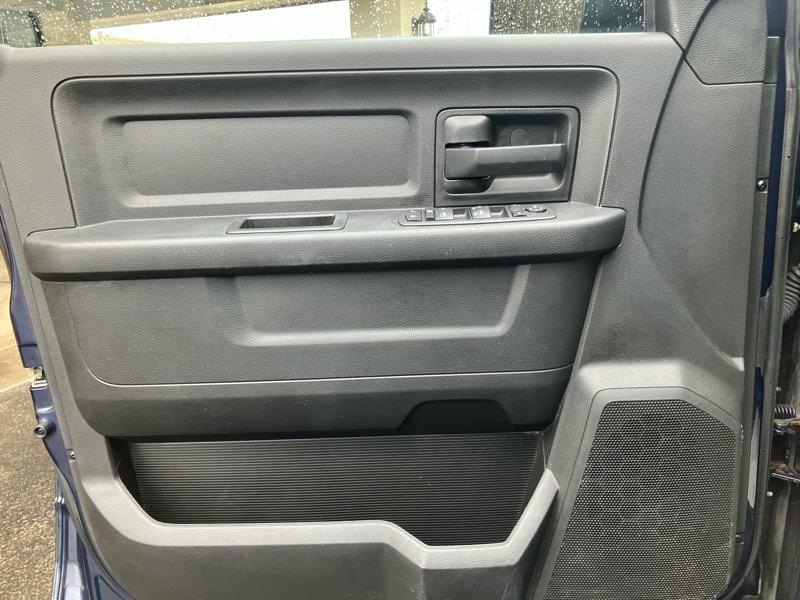 RAM 2500 Tradesman 4x4 Crew Cab 6'4" Box 2018