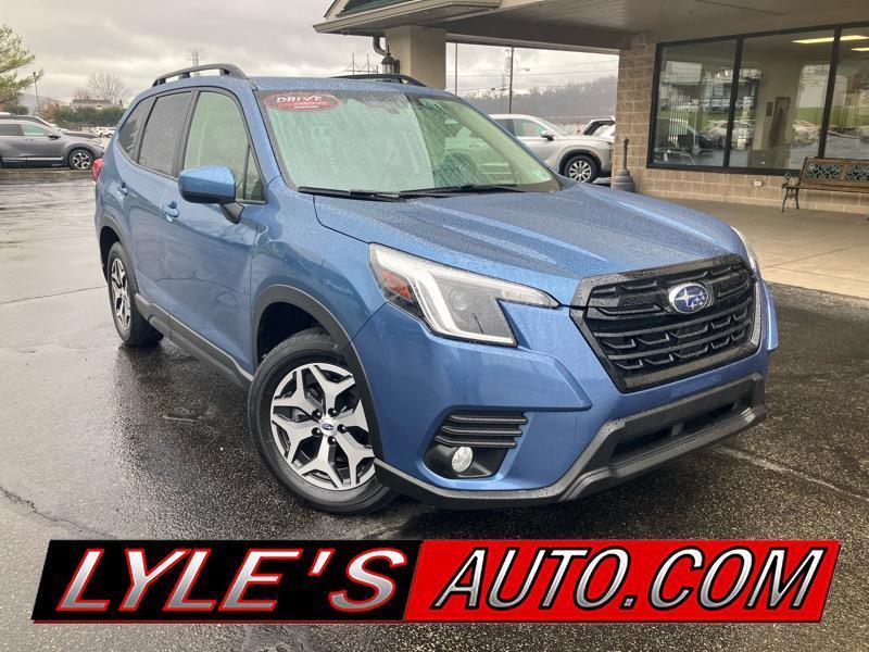 2023 Subaru Forester Premium CVT