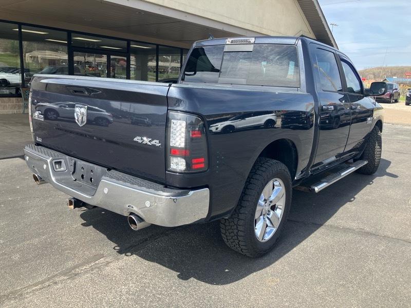 RAM 1500 4WD Crew Cab 140.5" Big Horn 2016