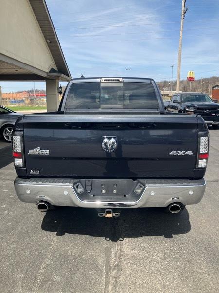 RAM 1500 4WD Crew Cab 140.5" Big Horn 2016