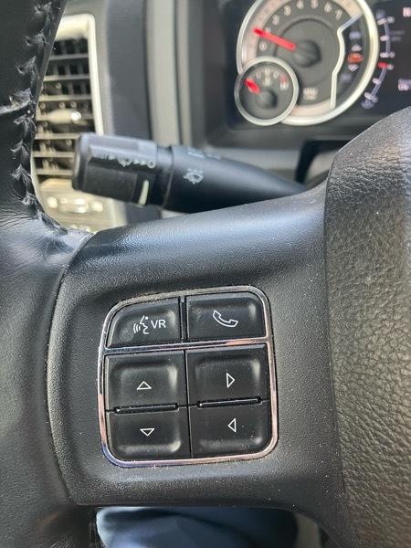 RAM 1500 4WD Crew Cab 140.5" Big Horn 2016