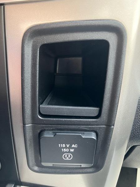 RAM 1500 4WD Crew Cab 140.5" Big Horn 2016