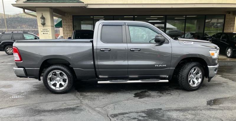 RAM 1500 Big Horn 4x4 Quad Cab 6'4" Box 2021