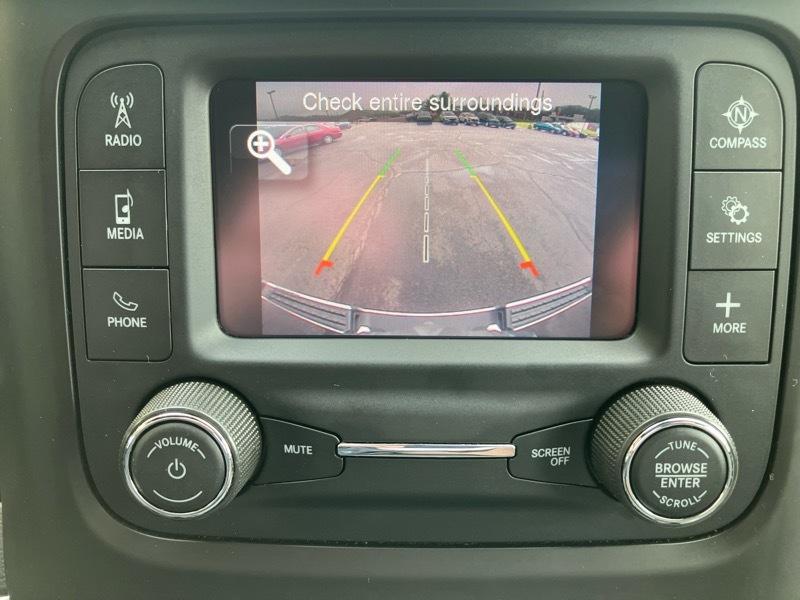 RAM 1500 Big Horn 4x4 Quad Cab 6'4" Box 2021