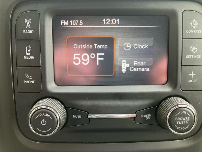 RAM 1500 Big Horn 4x4 Quad Cab 6'4" Box 2021