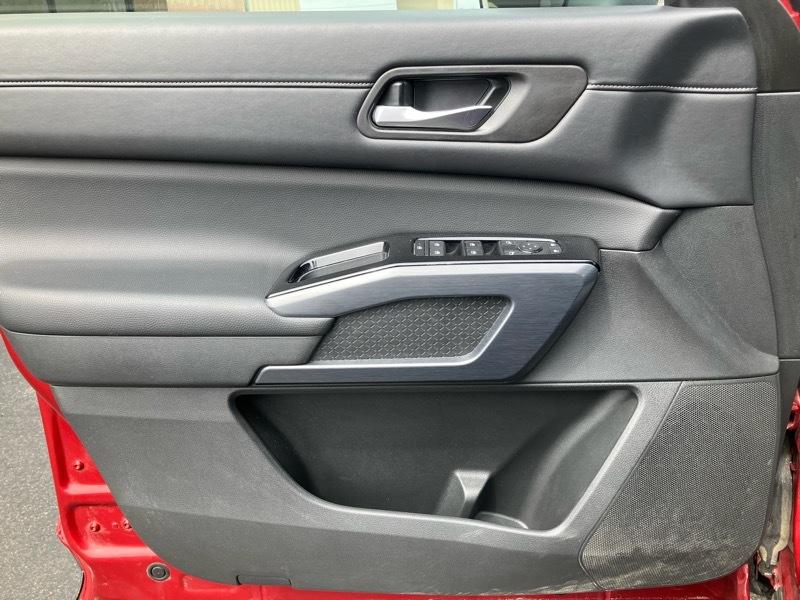 Nissan Pathfinder SL 4WD 2024