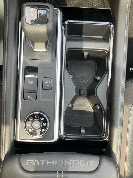 Nissan Pathfinder SL 4WD 2024