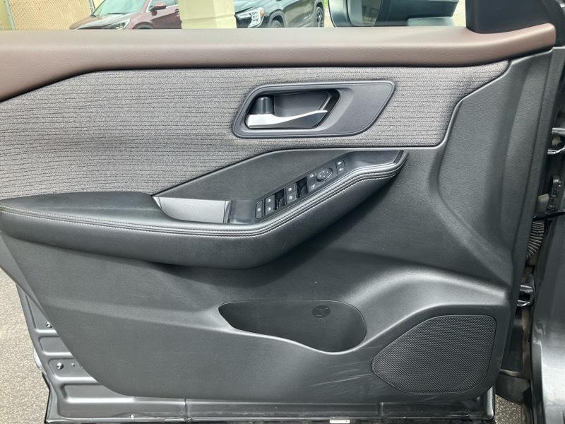 Nissan Rogue FWD SV 2023