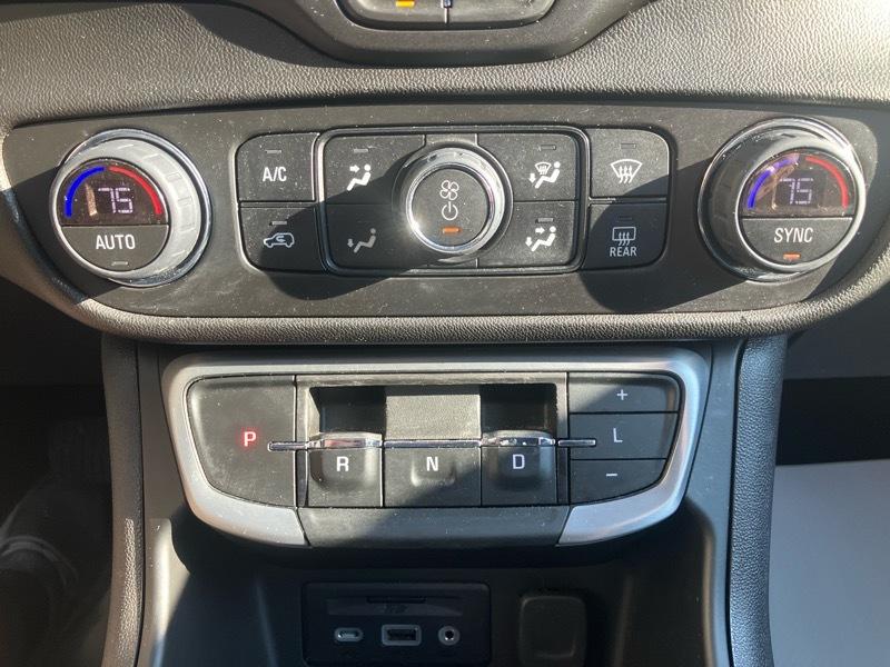 GMC Terrain AWD 4dr SLT 2024