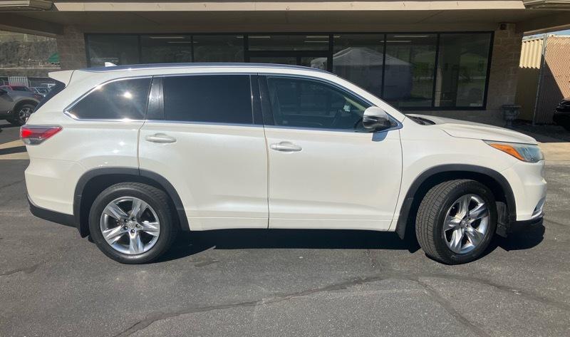 Toyota Highlander AWD 4dr V6 Limited (Natl) 2015
