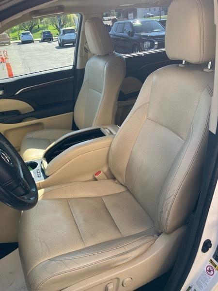 Toyota Highlander AWD 4dr V6 Limited (Natl) 2015